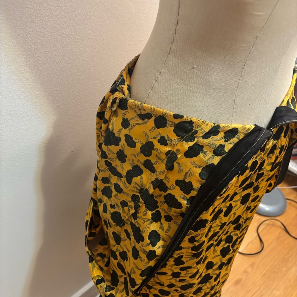 Vintage Yellow and Black Pattern Long Sleeve Dress - S - Picture 10 of 14